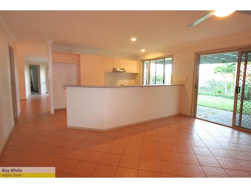 13 Gum Leaf Court, Albany Creek QLD 4035