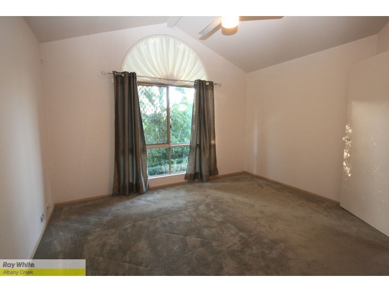 13 Gum Leaf Court, Albany Creek QLD 4035