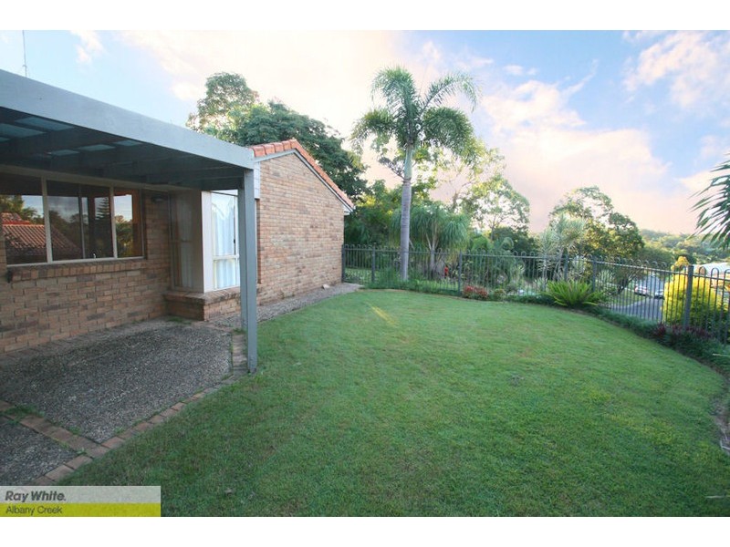 13 Gum Leaf Court, Albany Creek QLD 4035