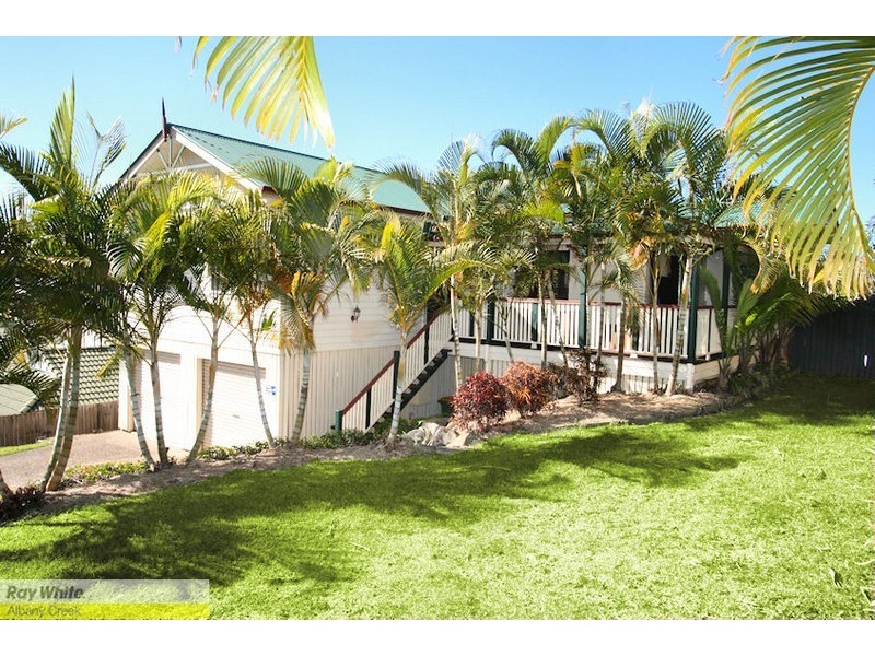 3 Arianna Close, Eatons Hill QLD 4037