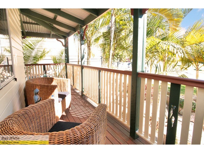 3 Arianna Close, Eatons Hill QLD 4037