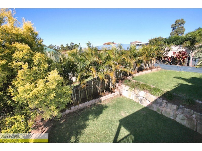 3 Arianna Close, Eatons Hill QLD 4037