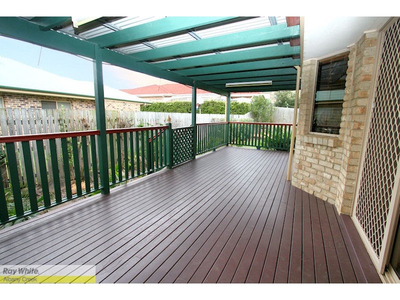 3 Sonya Court, Eatons Hill QLD 4037