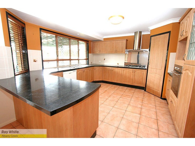 3 Sonya Court, Eatons Hill QLD 4037