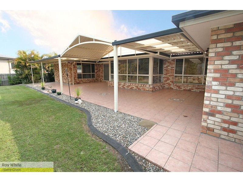 14 Valencia Court, Eatons Hill QLD 4037