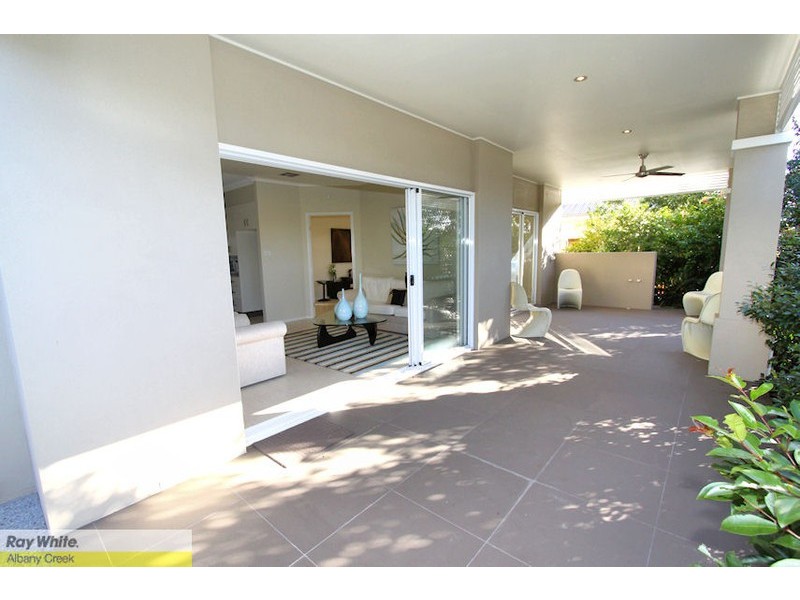 4 Kagan Close, Bridgeman Downs QLD 4035