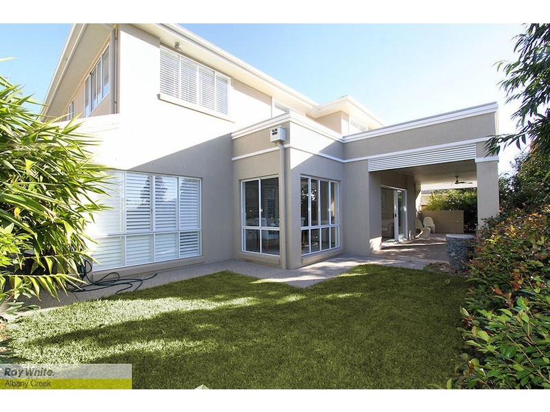4 Kagan Close, Bridgeman Downs QLD 4035