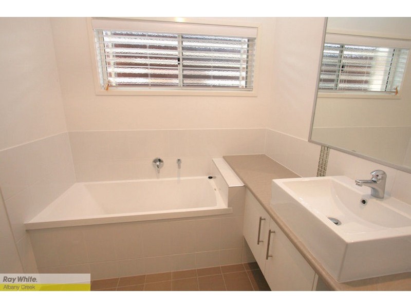 14 Melia Court, Eatons Hill QLD 4037