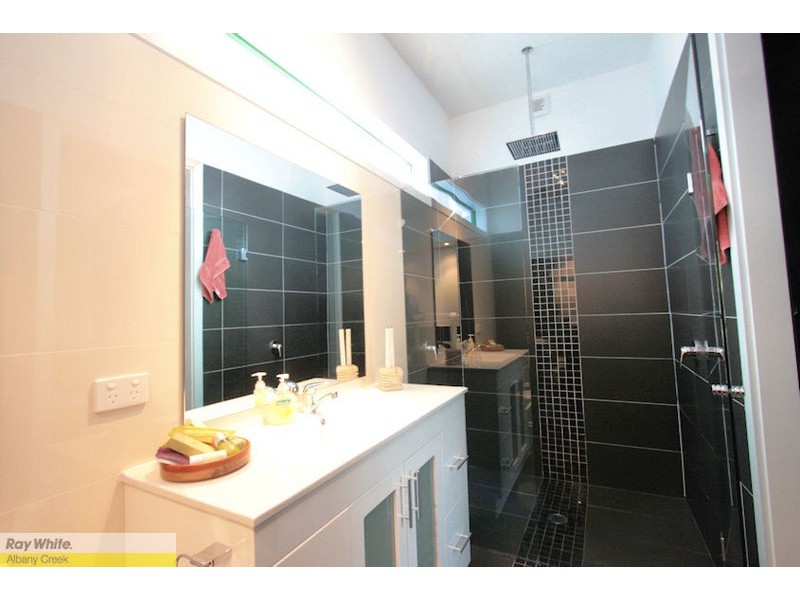 35 Harrier Place, Warner QLD 4500