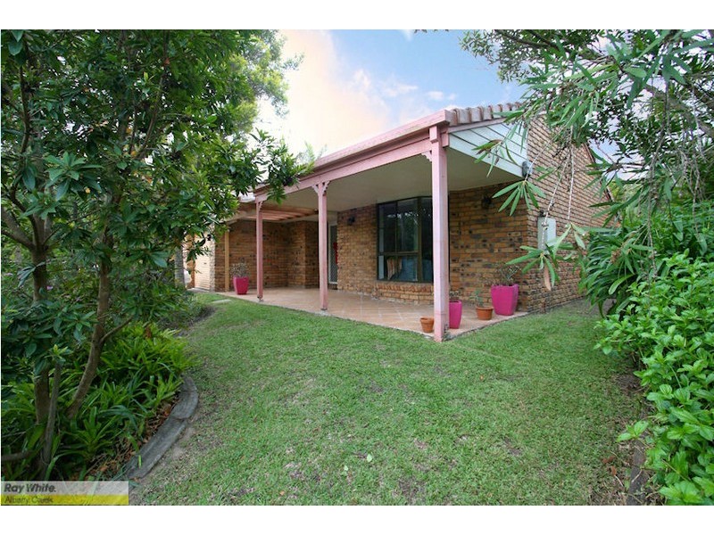 3 Chickowee Street, Albany Creek QLD 4035