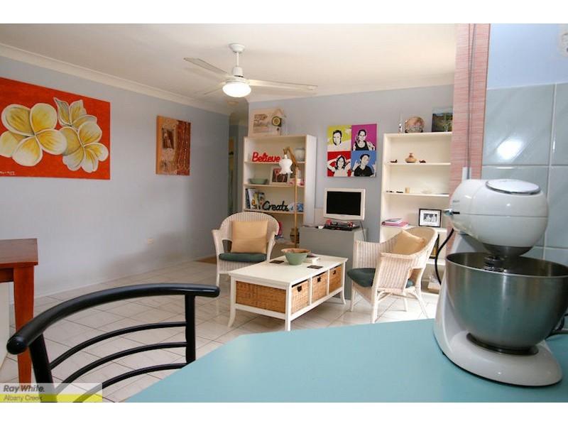3 Chickowee Street, Albany Creek QLD 4035
