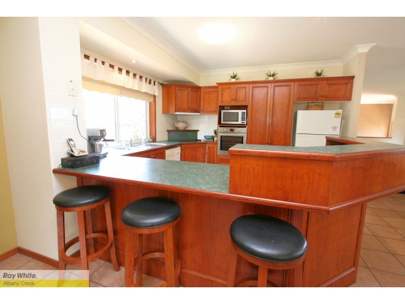 16 Turpentine Court, Albany Creek QLD 4035