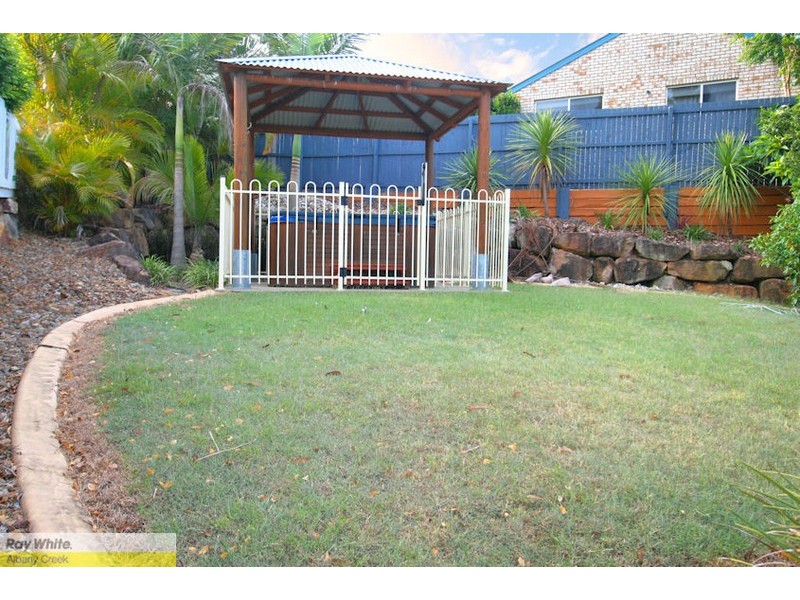 10 Memoire Court, Eatons Hill QLD 4037