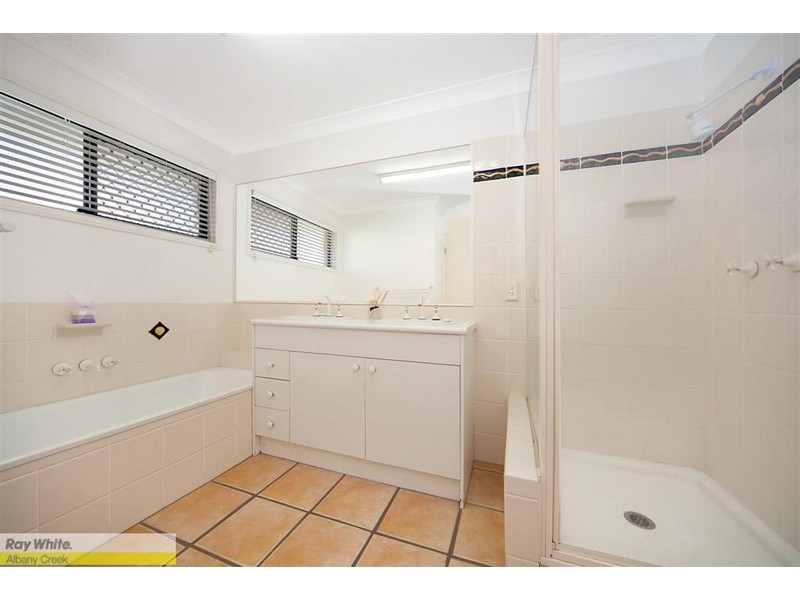 32 Mindi Court, Cashmere QLD 4500