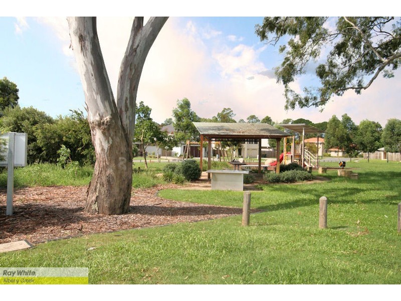 38 MacDonald Place, Carseldine QLD 4034