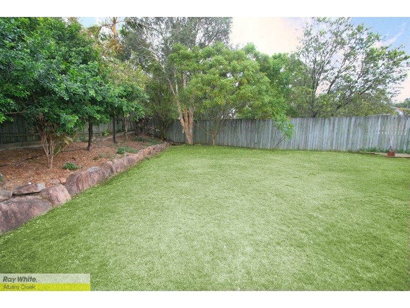 8 Wattle Tree Court, Albany Creek QLD 4035