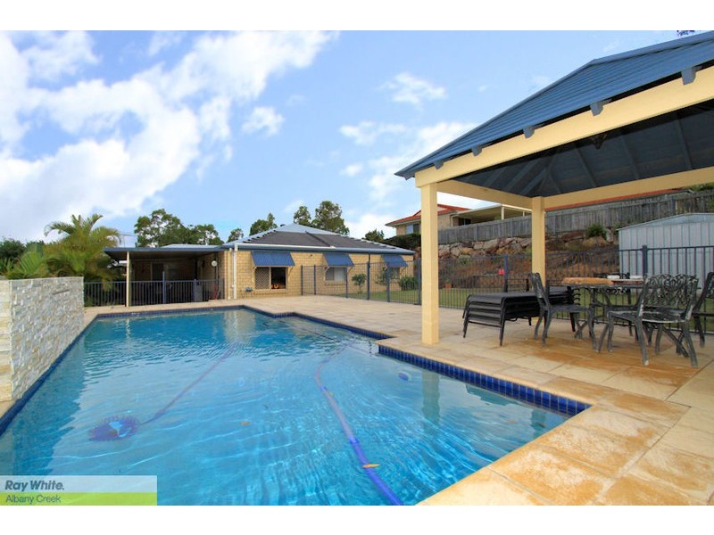 4 Paradise Ct, Eatons Hill QLD 4037