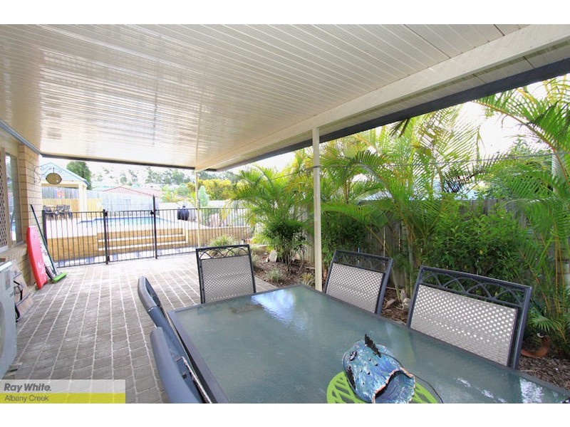 4 Paradise Ct, Eatons Hill QLD 4037
