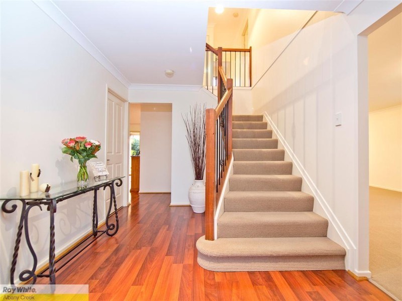 18 Toressian Place, Cashmere QLD 4500