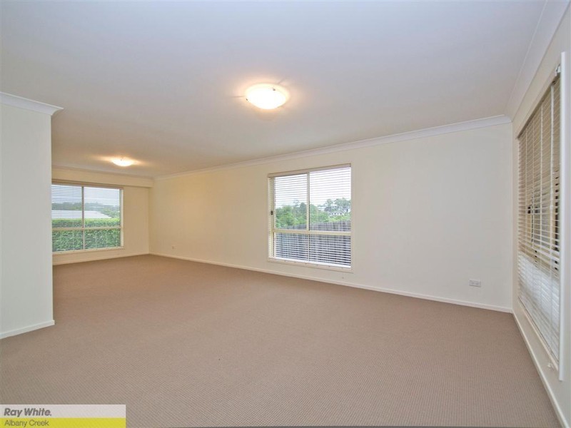 18 Toressian Place, Cashmere QLD 4500