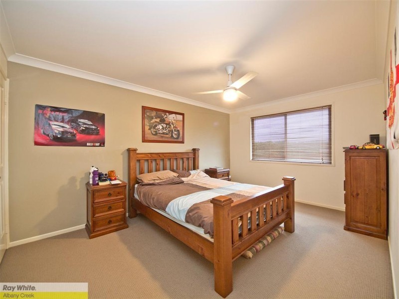 18 Toressian Place, Cashmere QLD 4500