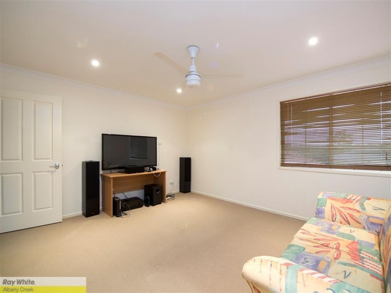 18 Toressian Place, Cashmere QLD 4500