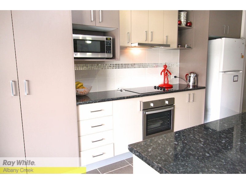 111 Kurrajong Dr, Warner QLD 4500