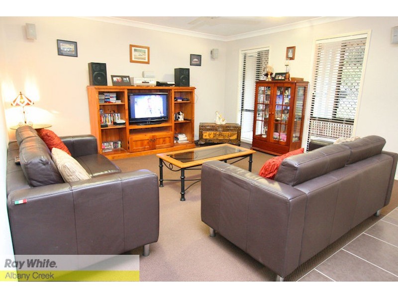 111 Kurrajong Dr, Warner QLD 4500