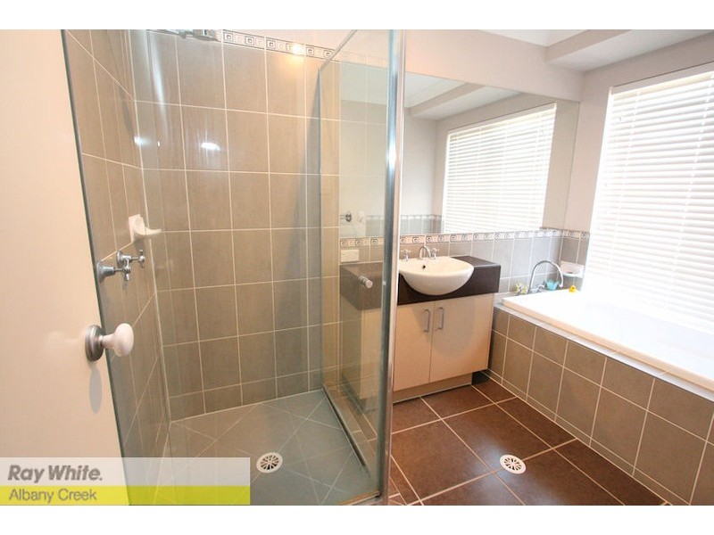 111 Kurrajong Dr, Warner QLD 4500