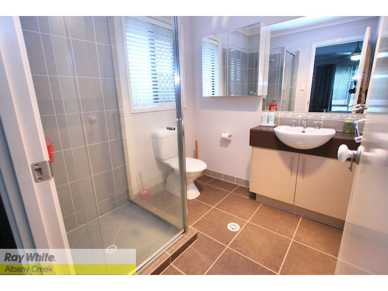 111 Kurrajong Dr, Warner QLD 4500