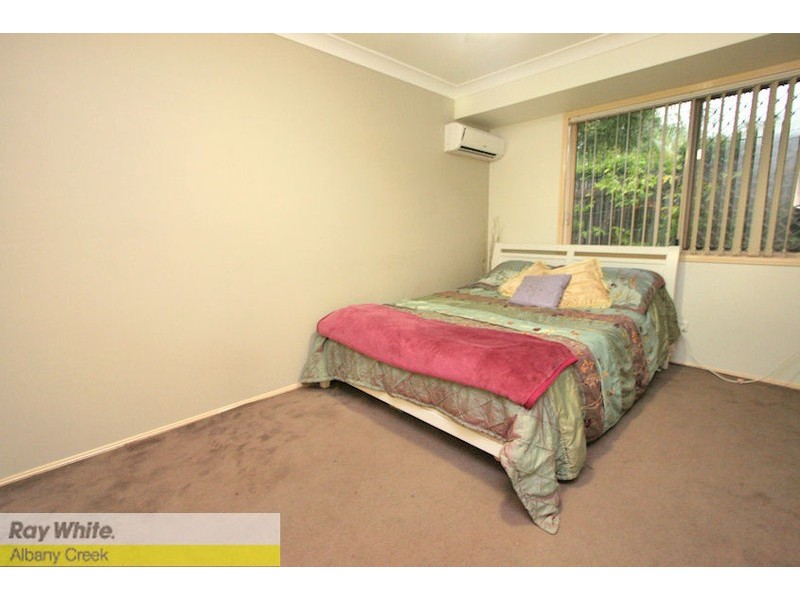 35 Oxford Cr, Bridgeman Downs QLD 4035