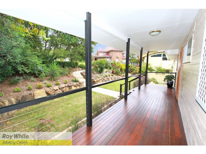 7 Mathew Cl, Albany Creek QLD 4035