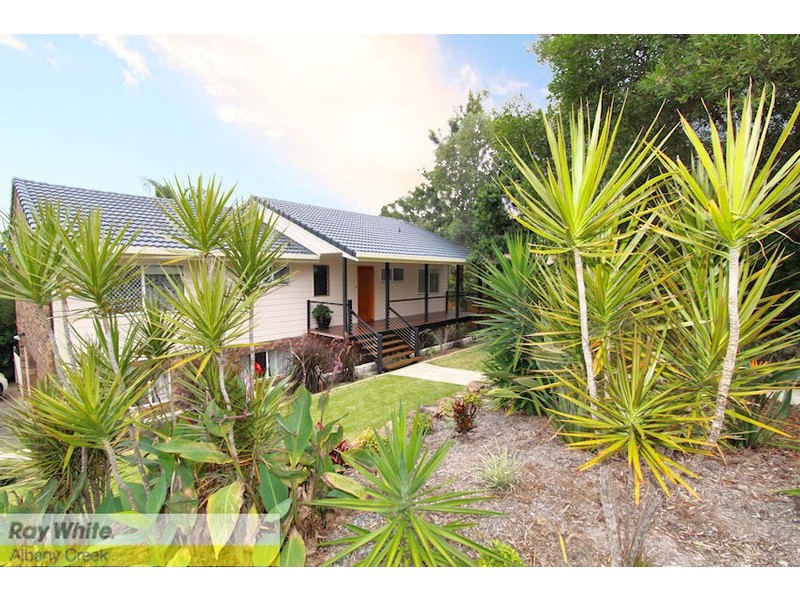 7 Mathew Cl, Albany Creek QLD 4035