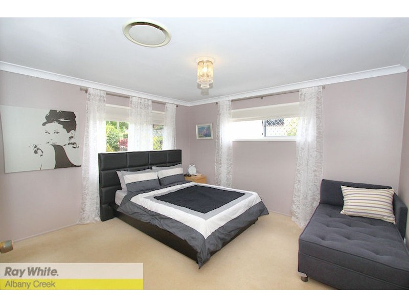 7 Mathew Cl, Albany Creek QLD 4035