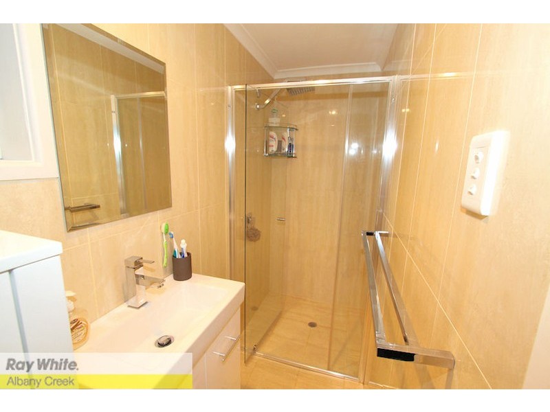 7 Mathew Cl, Albany Creek QLD 4035