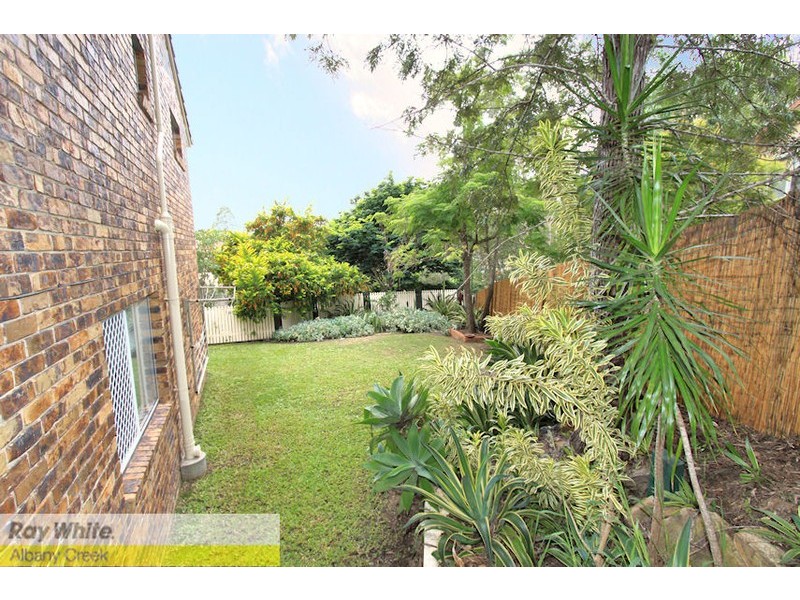 7 Mathew Cl, Albany Creek QLD 4035