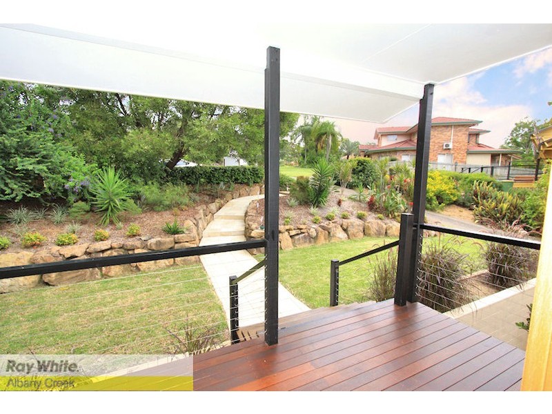 7 Mathew Cl, Albany Creek QLD 4035