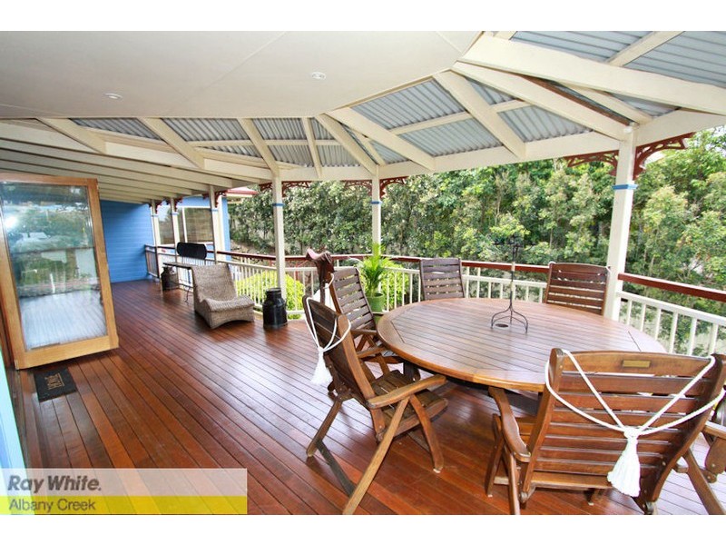 12 Woodtop Ct, Ferny Hills QLD 4055
