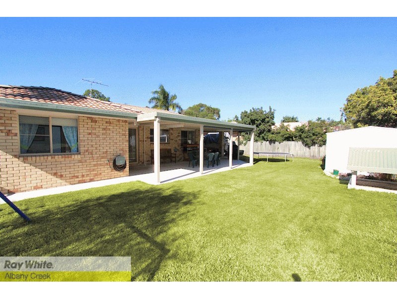 4 Elwood Ct, Eatons Hill QLD 4037