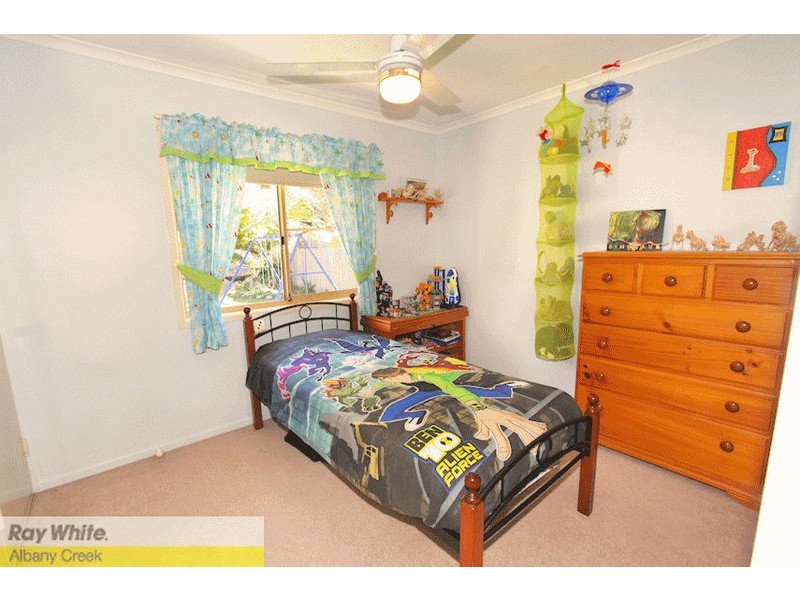 4 Elwood Ct, Eatons Hill QLD 4037