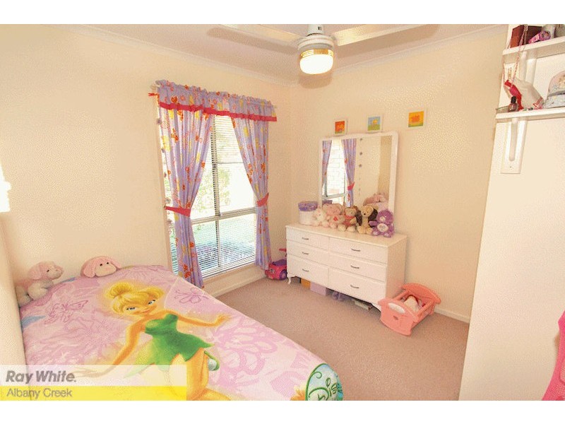 4 Elwood Ct, Eatons Hill QLD 4037
