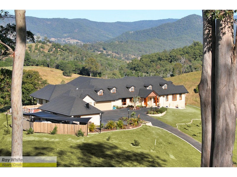 691 Clear Mountain Rd, Clear Mountain QLD 4500