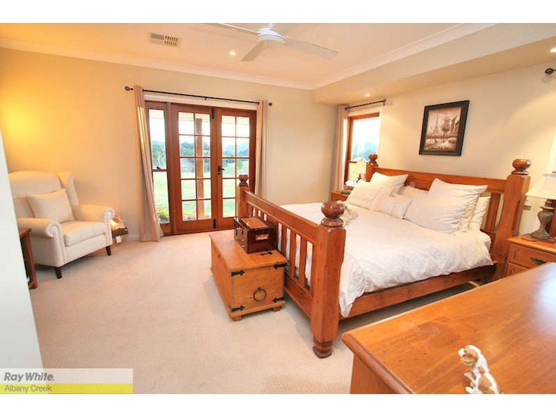 691 Clear Mountain Rd, Clear Mountain QLD 4500