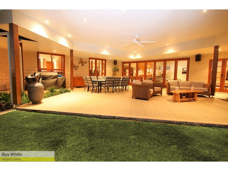 691 Clear Mountain Rd, Clear Mountain QLD 4500