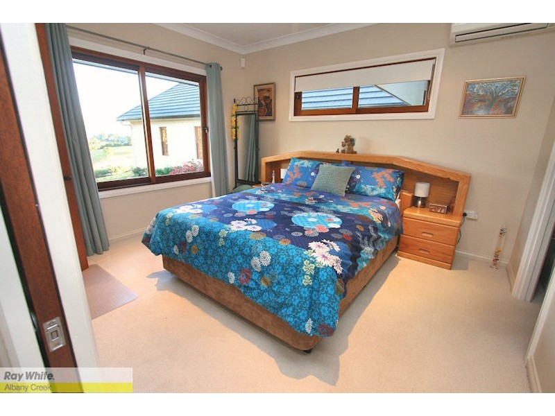 691 Clear Mountain Rd, Clear Mountain QLD 4500