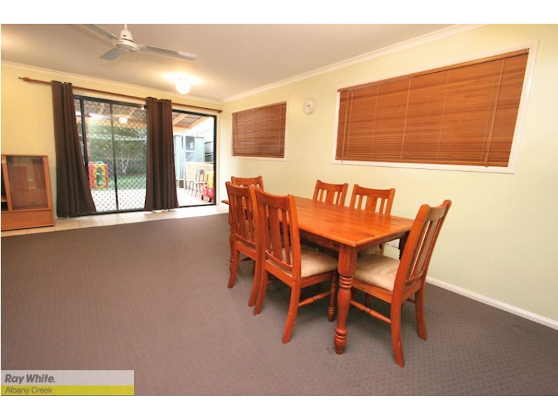 5 Renae Ct, Eatons Hill QLD 4037