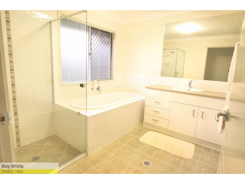 Eatons Hill QLD 4037