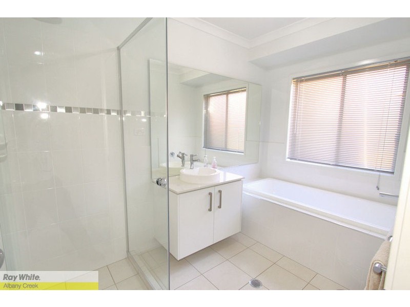 149 Faheys Rd West, Albany Creek QLD 4035