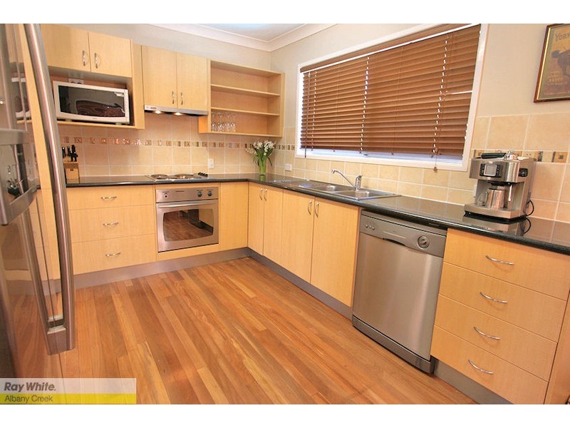 35 Avon Cr, Albany Creek QLD 4035