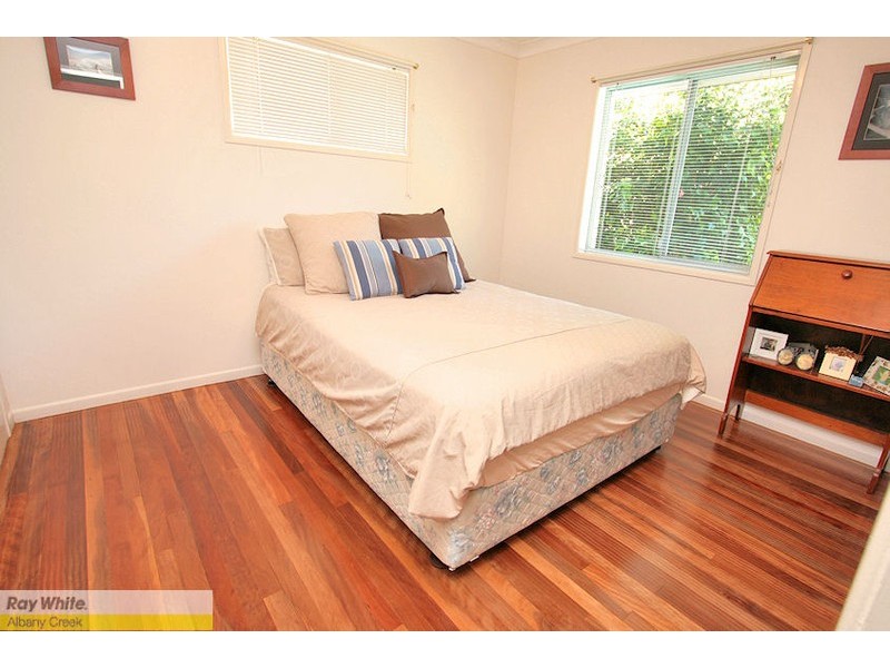 35 Avon Cr, Albany Creek QLD 4035